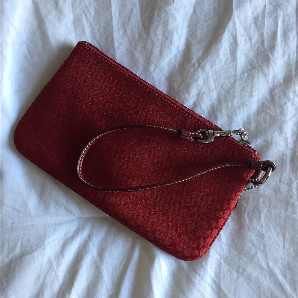 Red coach wristlet. Great condition. Super cute